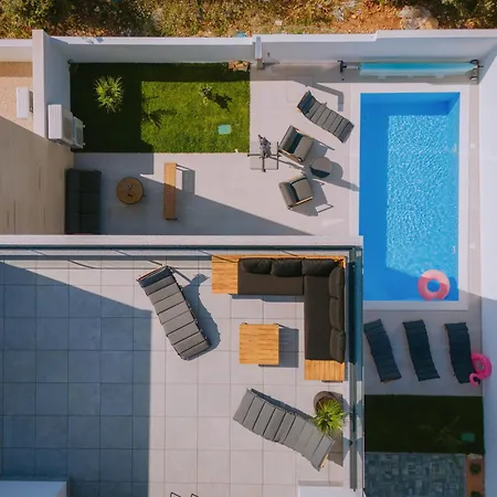 Mars Villa